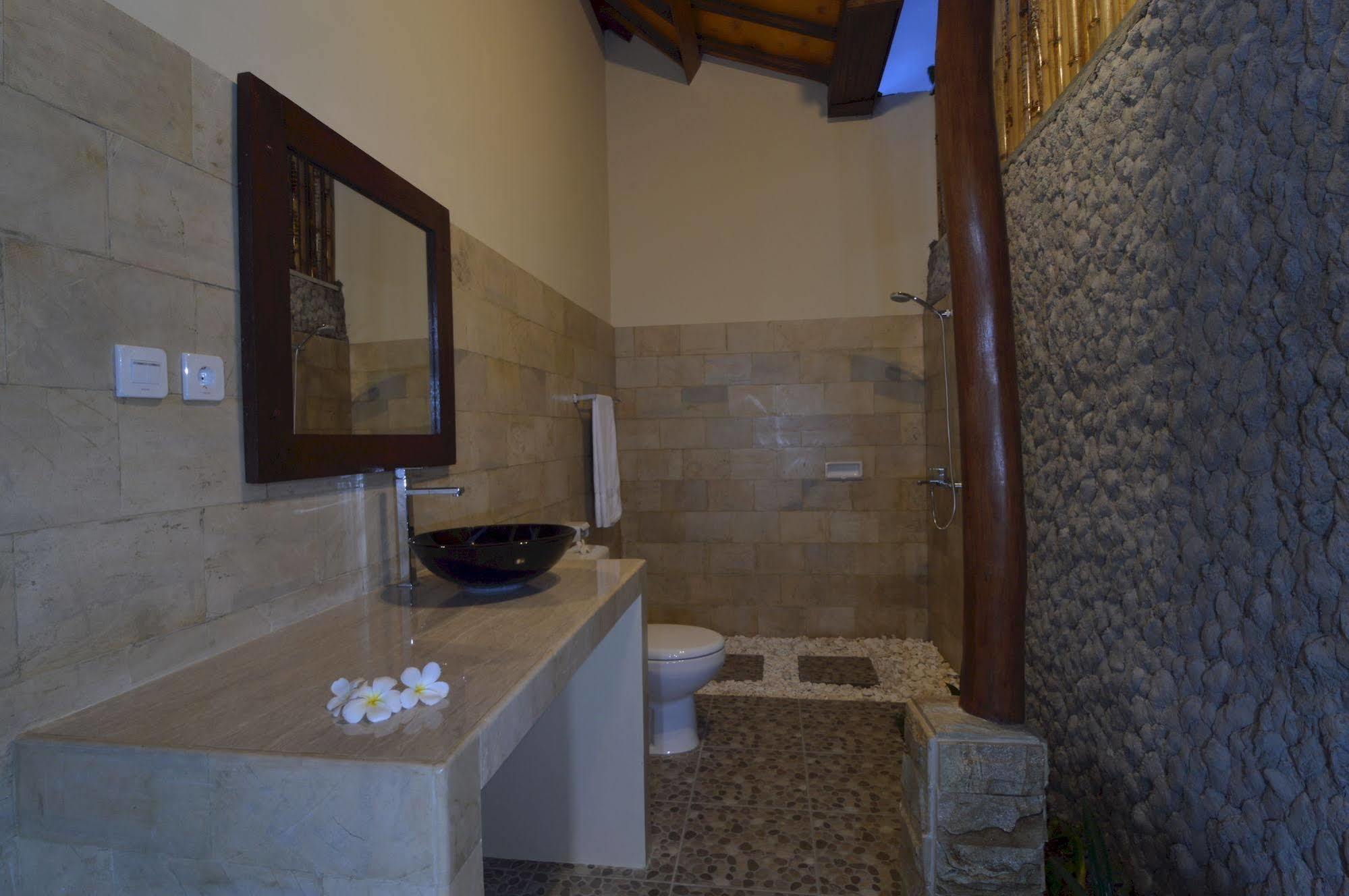 Shu Villa Lombok Kuta  Exterior foto