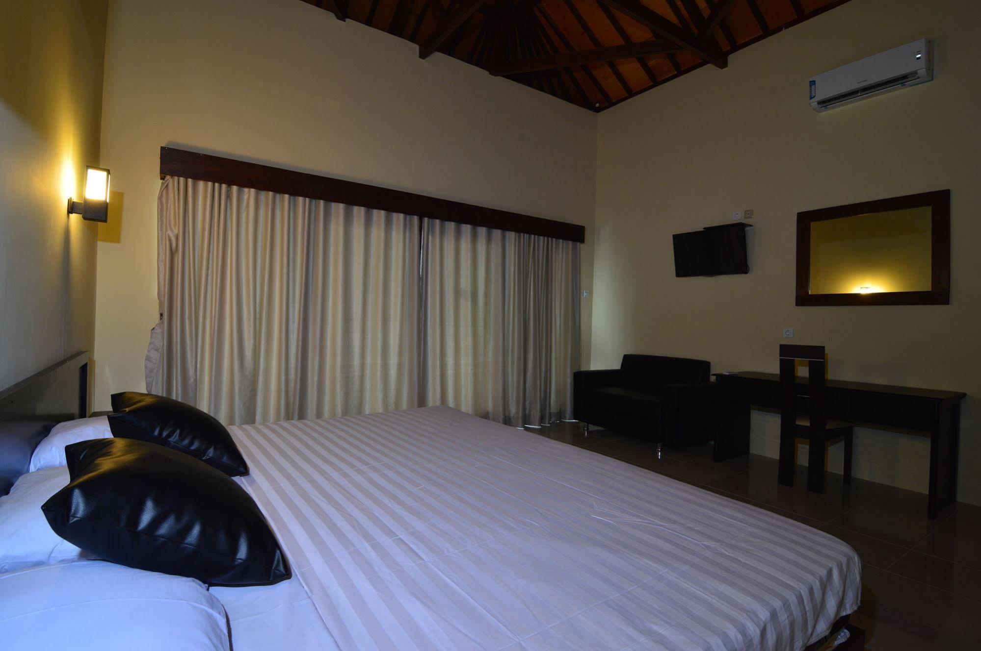 Shu Villa Lombok Kuta  Exterior foto